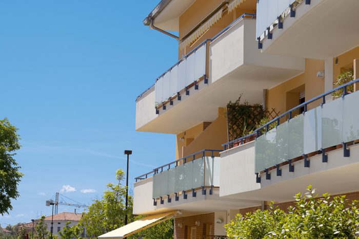 porfiri-balconi-vetro-alluminio-3